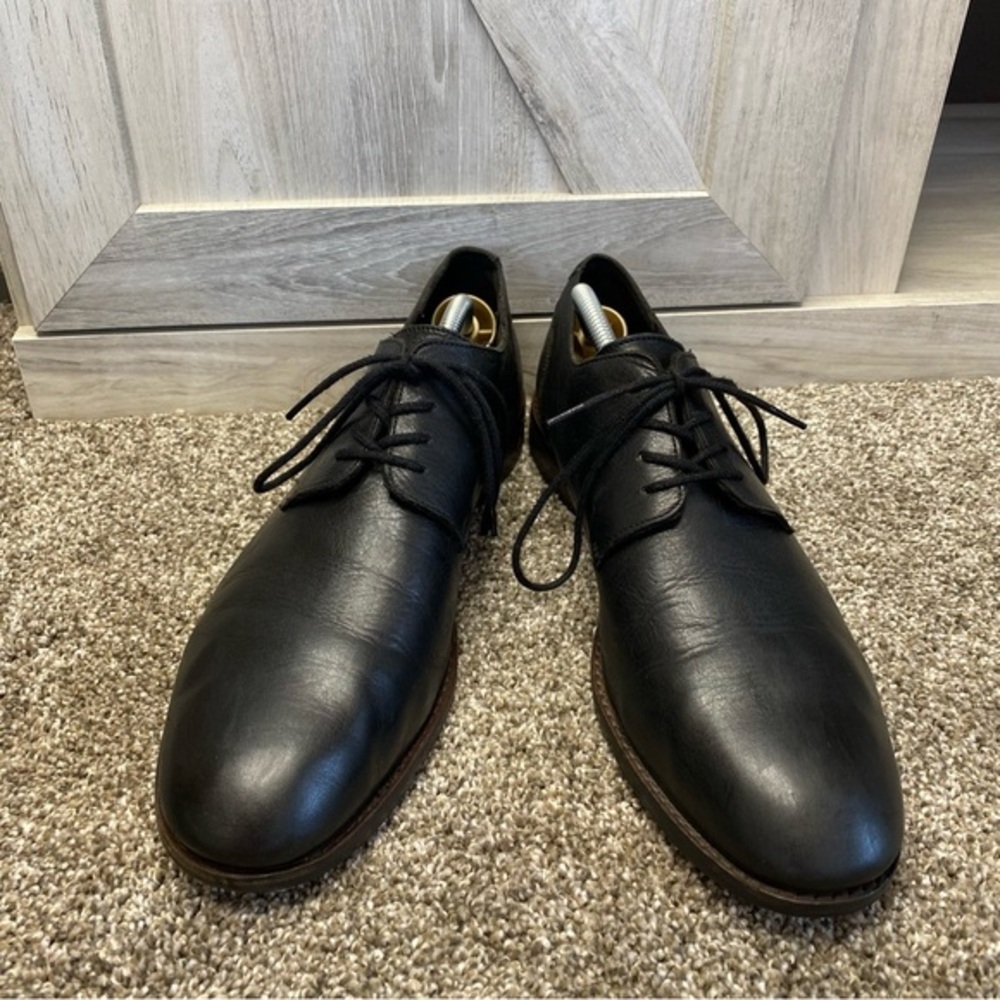 Clarks Cushion Plus Black Leather Tie 10